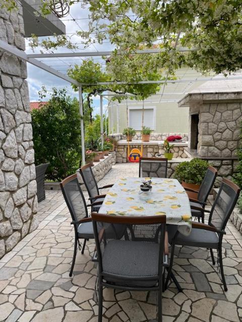 Apartman Laura Dramalj Zimmer foto